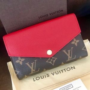 ♥️ SOLD ♥️ Louis Vuitton compact Pallas wallet